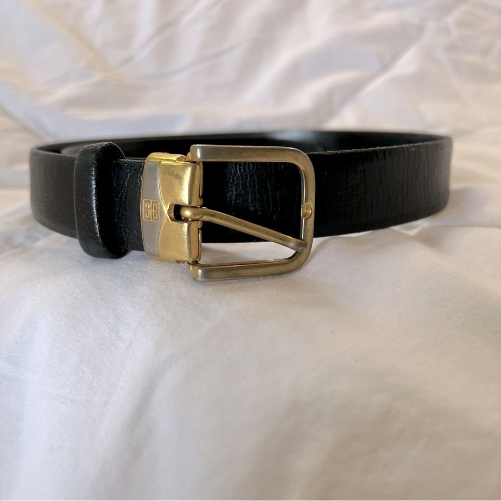 Givenchy | Vintage Black and Gold Leather Belt with Sleek Finish | Extra Small